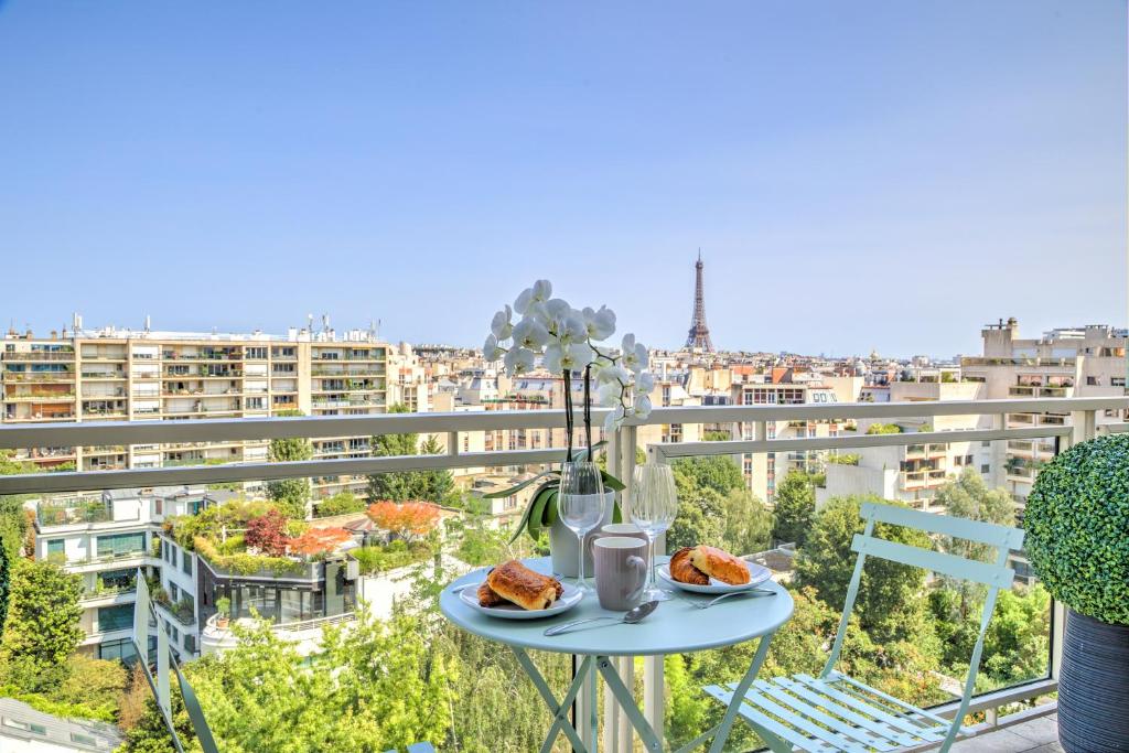 101 Penthouse Royal à Paris avec Vue Imprenable sur la Tour Eiffel - 5