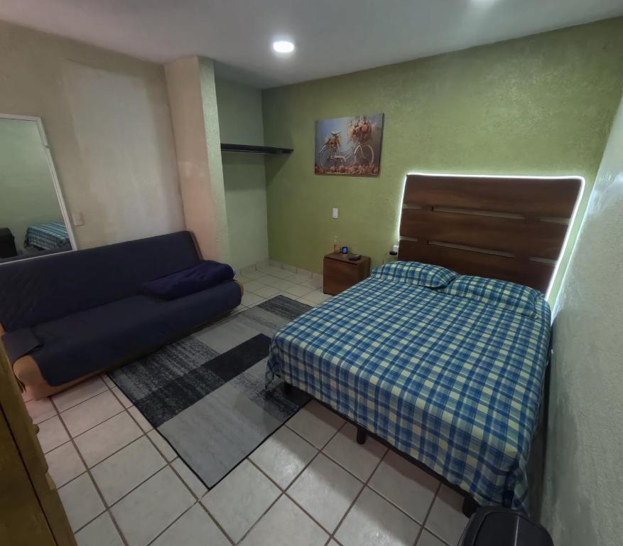 OROZCO HABITACION#2 - 3