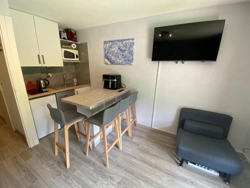 Studio cosy près du domaine skiable avec parking - 3