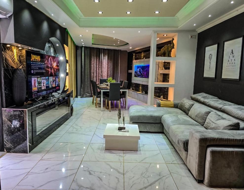 Sunshell luxury apartment, Lija