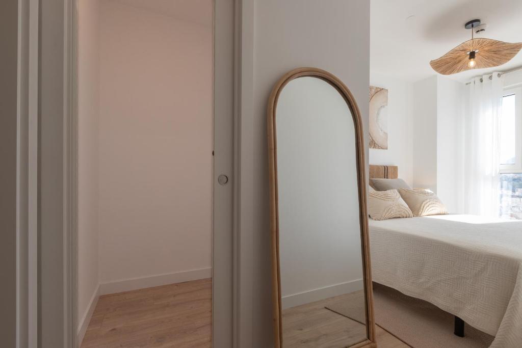 Unique Three-Bedroom Apartment in the Heart of Malaga - 5