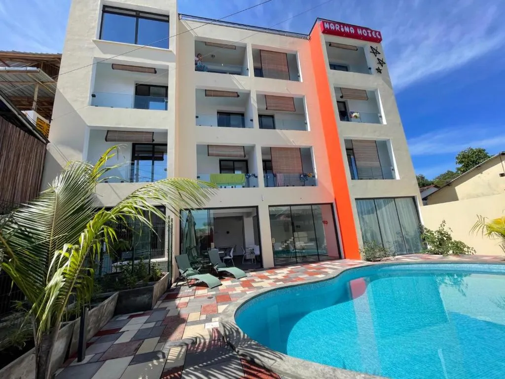 Marina Hôtel Ambatoloaka，位于阿姆巴托洛阿卡的酒店