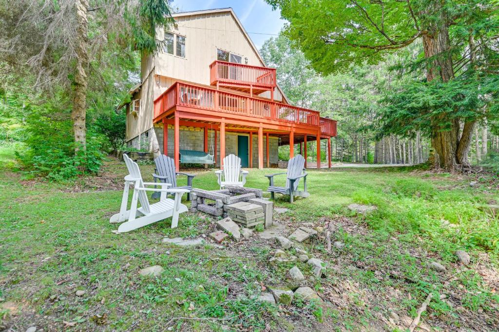 Pet-Friendly Home with Beach in Northville!, Northville