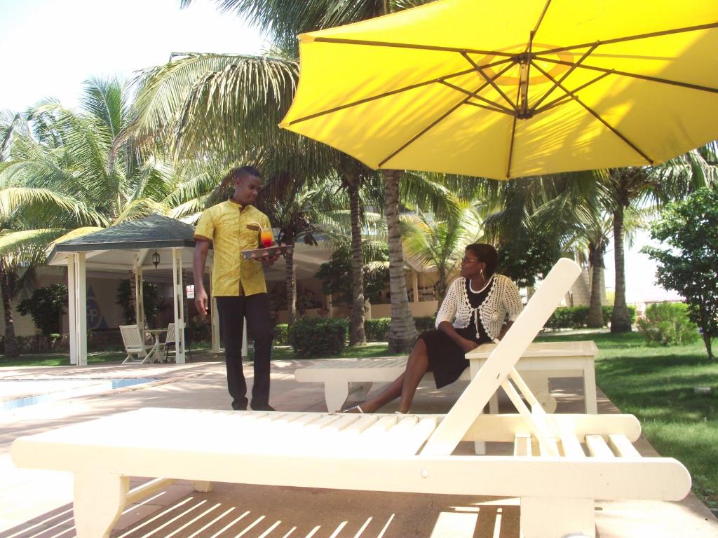 スイミングプール