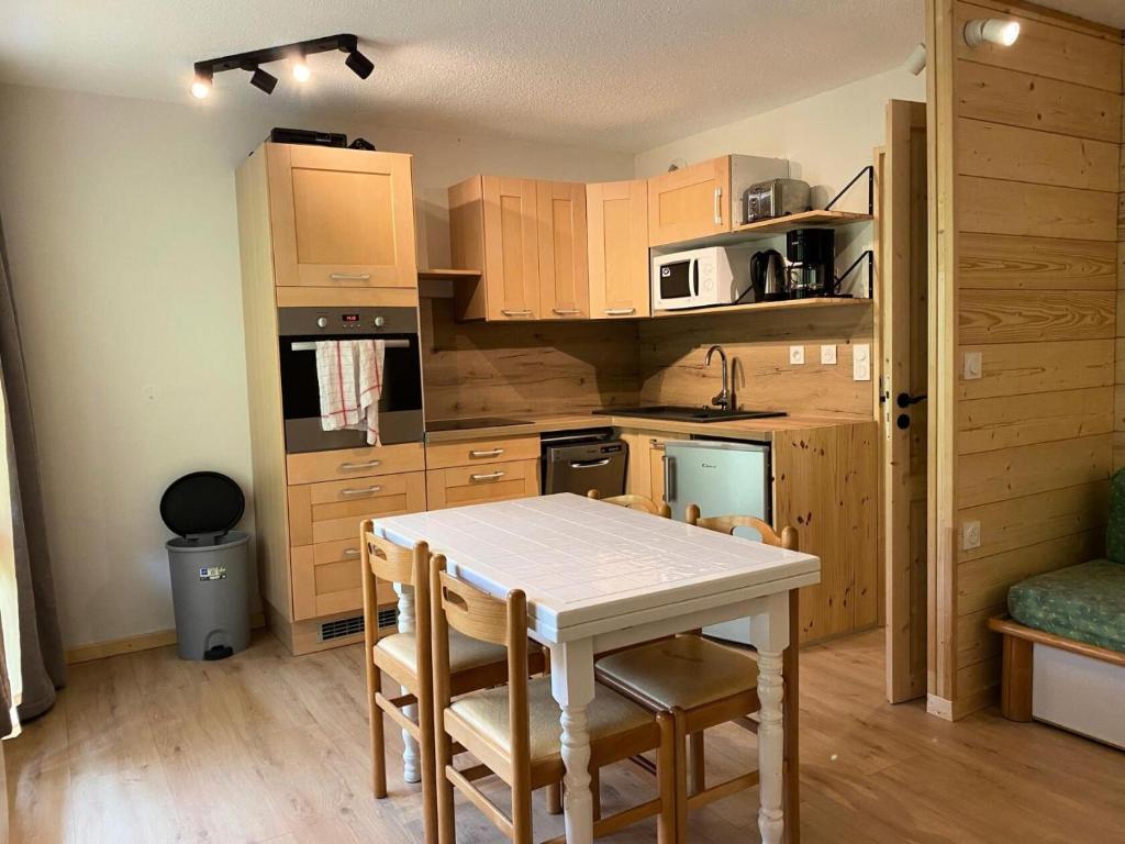 Résidence Le De 3 - Beau studio cabine proche du centre avec terrasse MAE-9934 - 2
