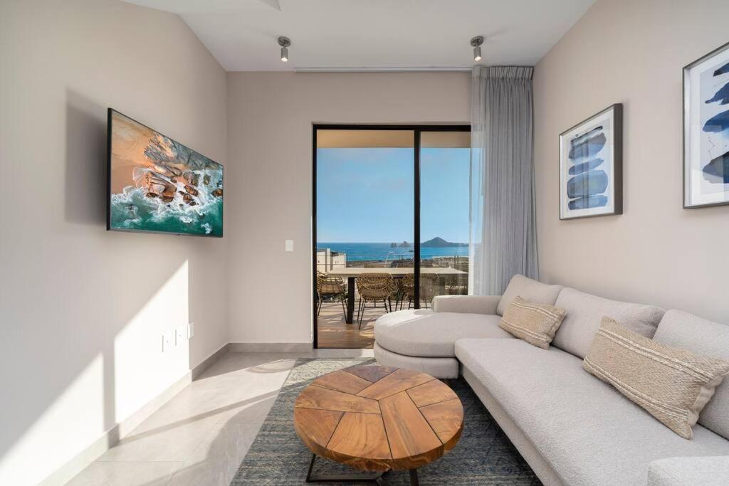 Best view rooftop with heated jacuzzi, Cabo San Lucas