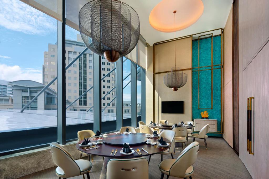 쉐라톤 쿠칭 호텔