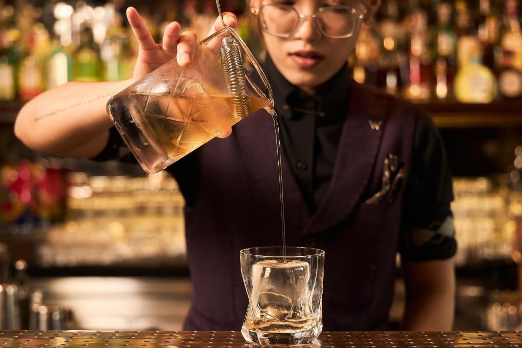 Bar/lounge