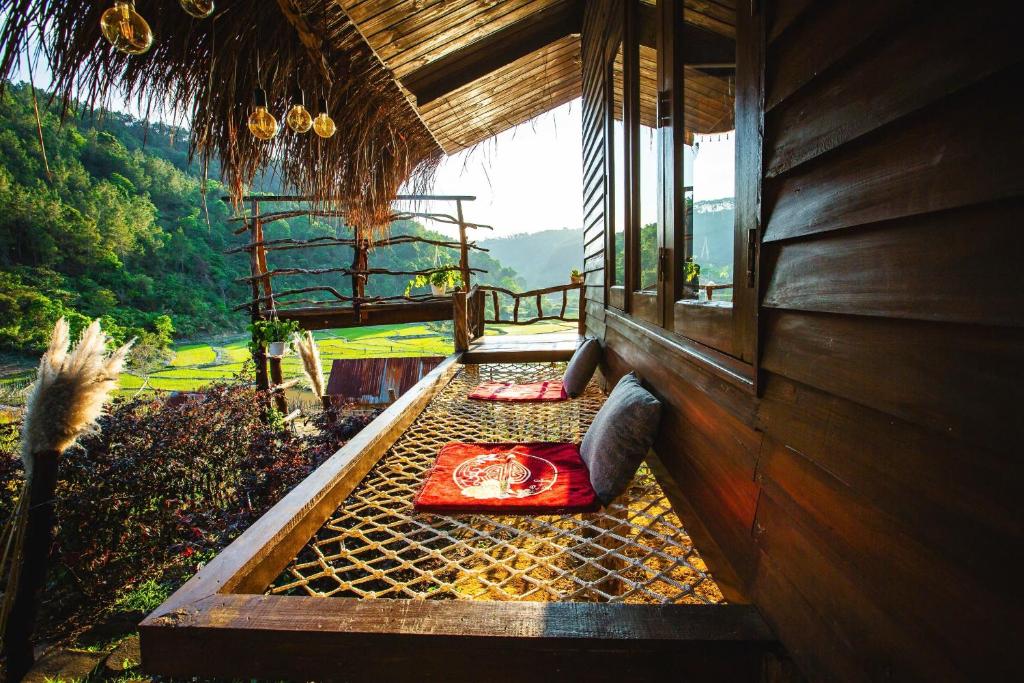 Nhà Trong Bản – Homestay Măng Đen
