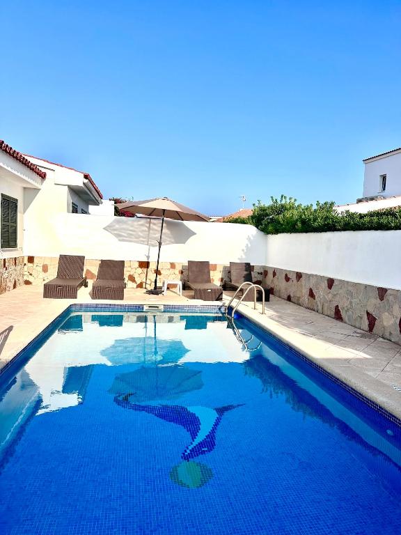 Chalet junto al mar con piscina privada - 4