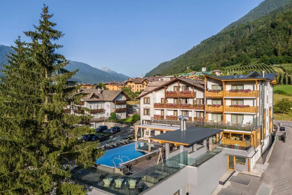 Hotel Ariston Garden & Spa, hotel in Monclassico