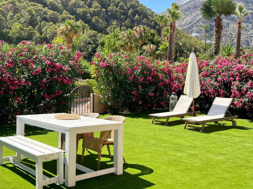 ALTEA HILLS - Playa y Jardín - 3