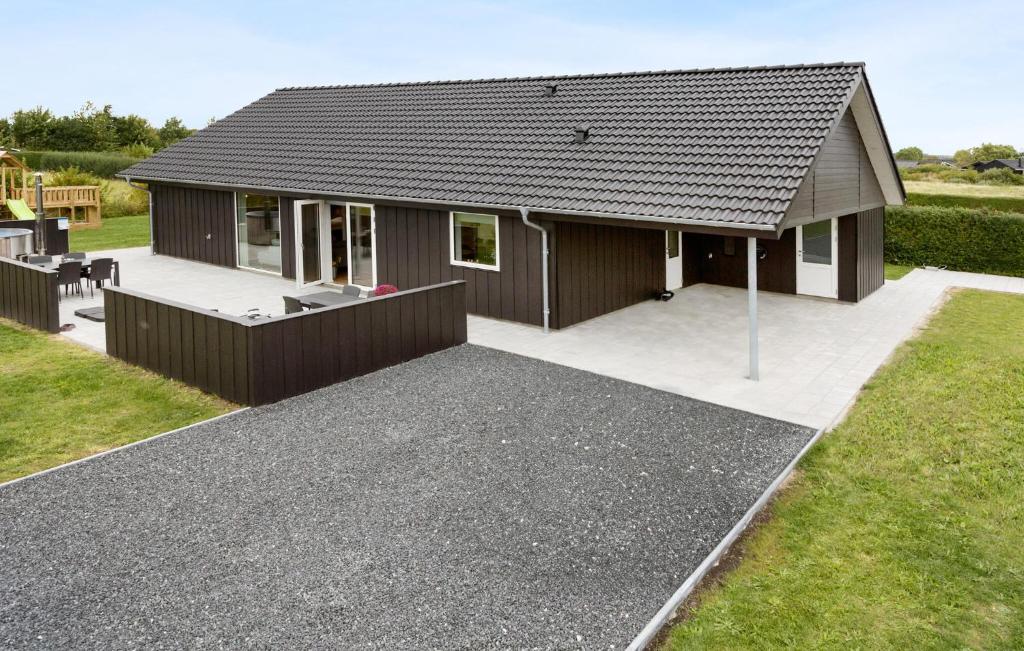 Pet Friendly Home In Sydals With Wifi, Neder Lysabild