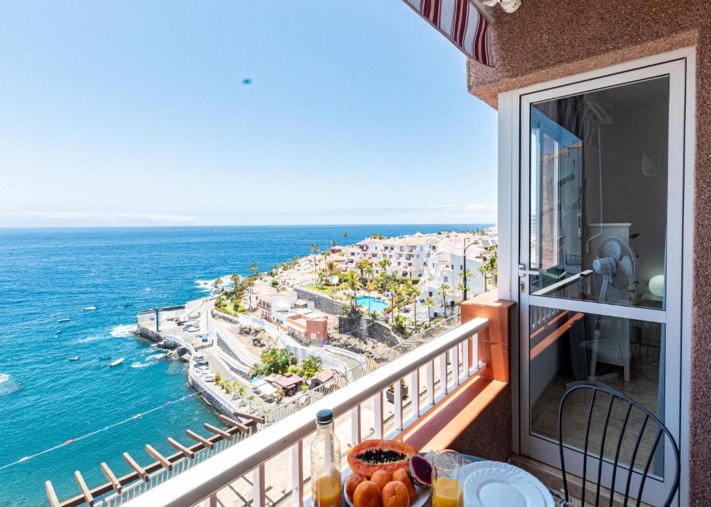 First Line Oceanfront Apt by Dream Homes Tenerife - 2
