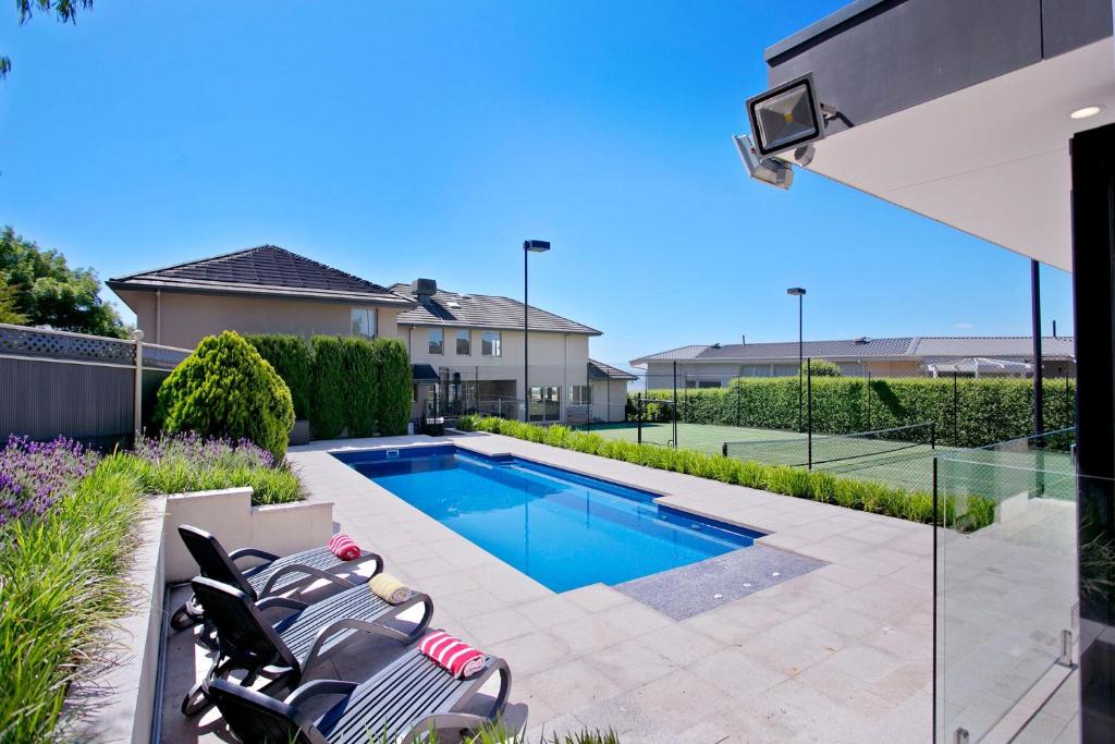 Vue de la Mer Luxe Retreat - Tennis, Pool, Views, Mount Martha