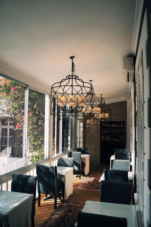 โรงแรมแบล็คฮีธเลาจน์ (Blackheath Lodge)