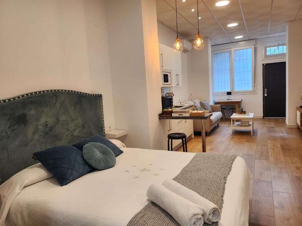 Minimalist Loft Space Malaga - 1