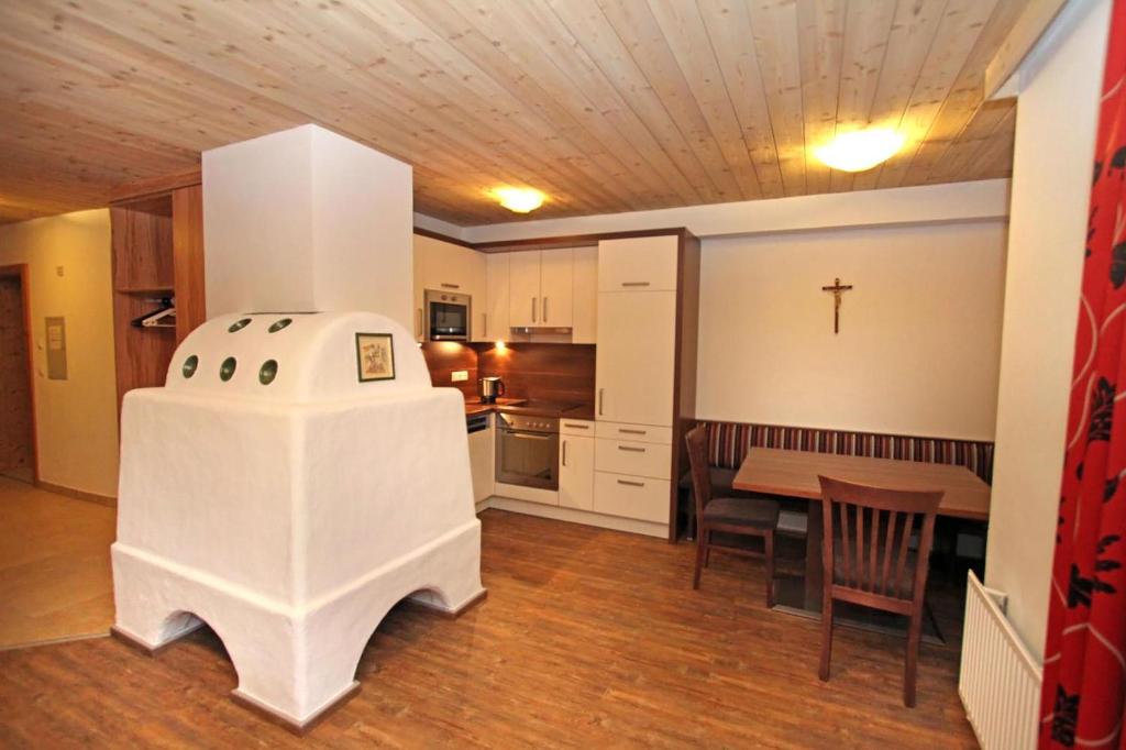 Ferienwohnung Königsleiten 2 - Top 3 - 4