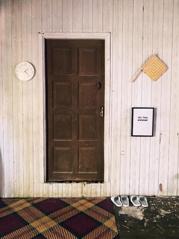 Cherating beach hostel and home studio, Cherating