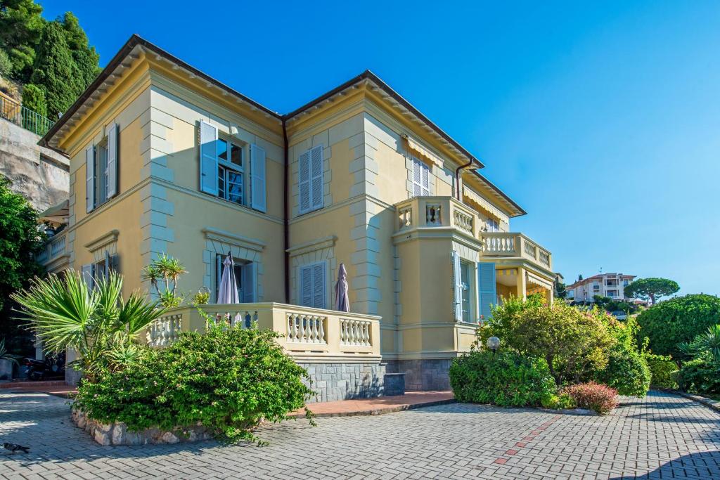OLIVIERS -Agréable 2 pièces dans maison bourgeoise - 1