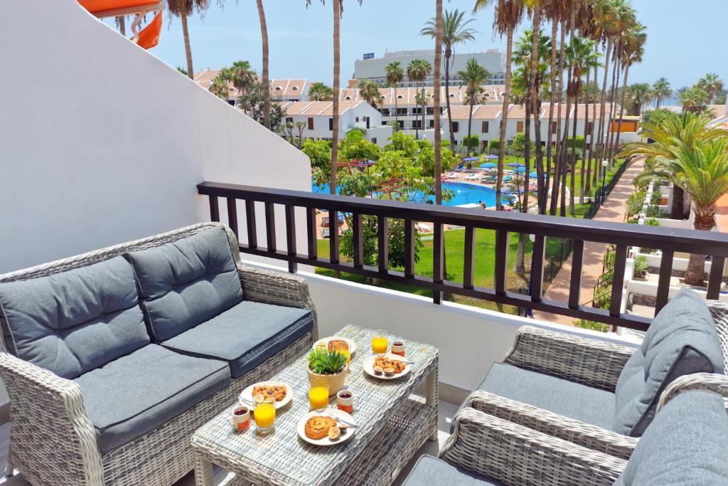 Orange - Parque Santiago II, Arona