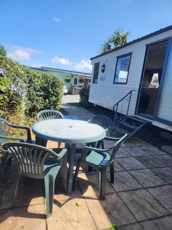 18 Vale Park, Fishguard photo 5