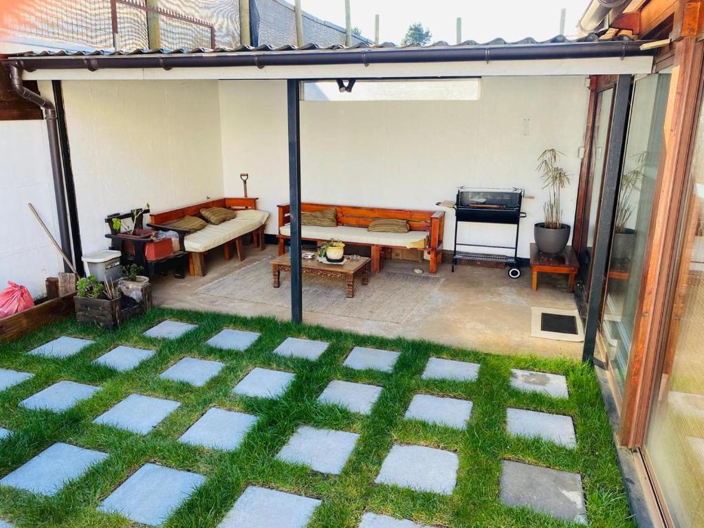 Casa a 5 minutos del aeropuerto y cercana al Mall Trebol - 3