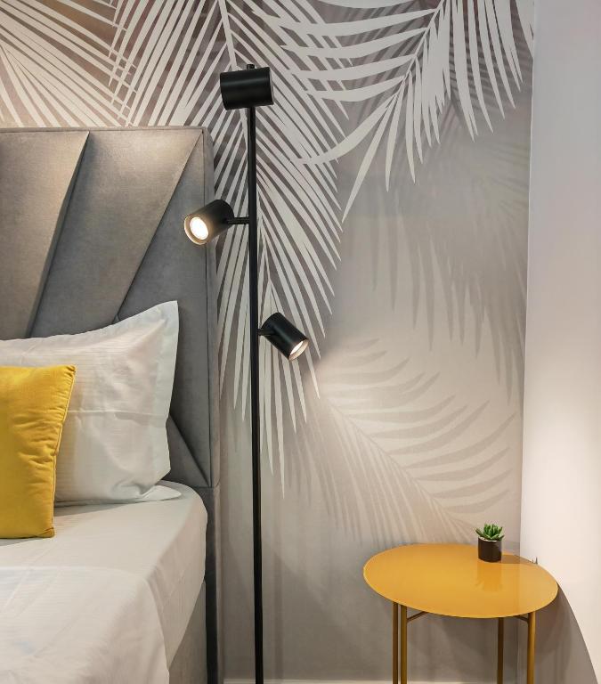 Sunset Bucharest Rebreanu, Bukurešť