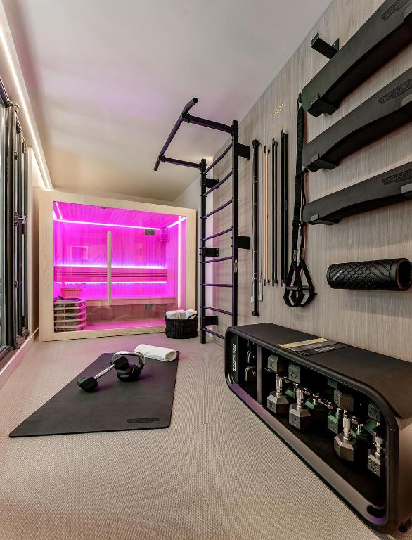 Luxury Residence in old Marais, 3 BR, Patio, Sauna, Fitness Room, AC - 3