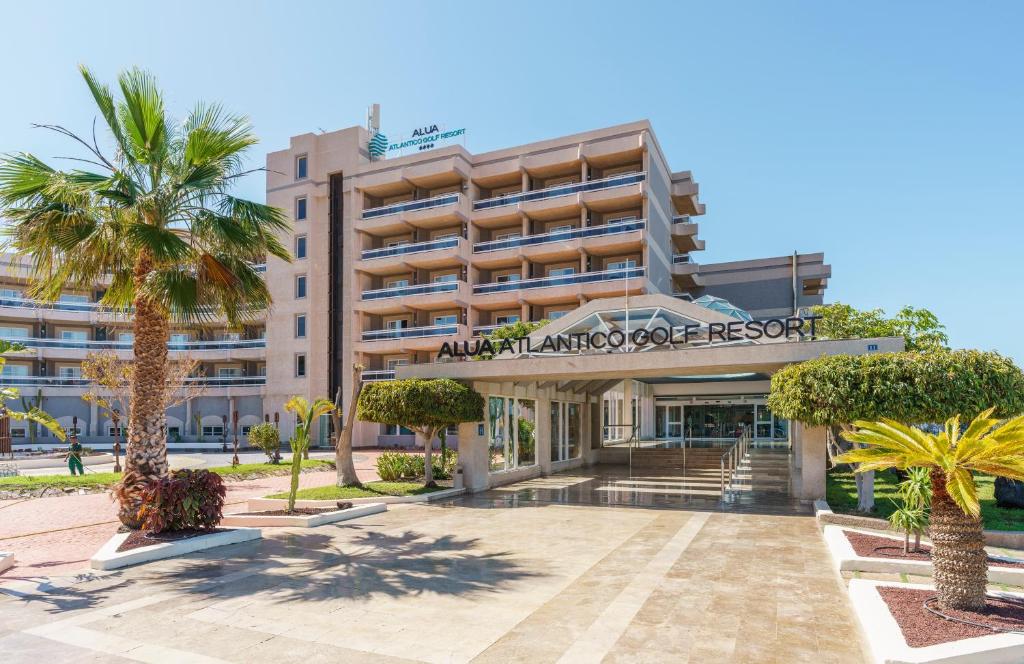 Alua Atlantico Golf - All Inclusive — Hotel building in Golf Del Sur, Canary Islands