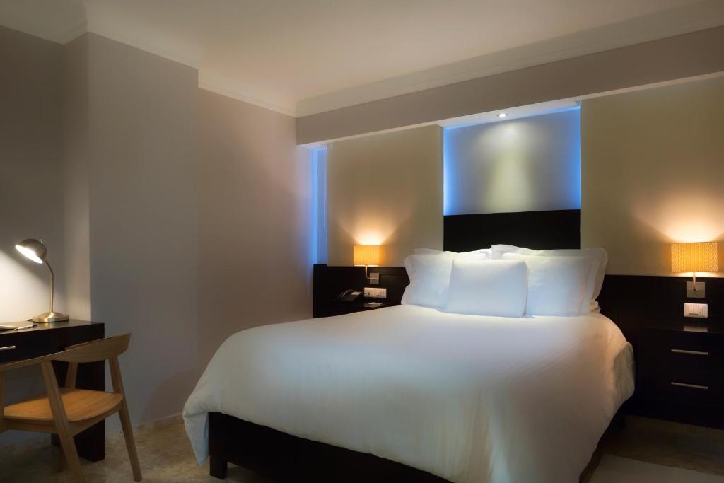 Plaza Florida Suites photo