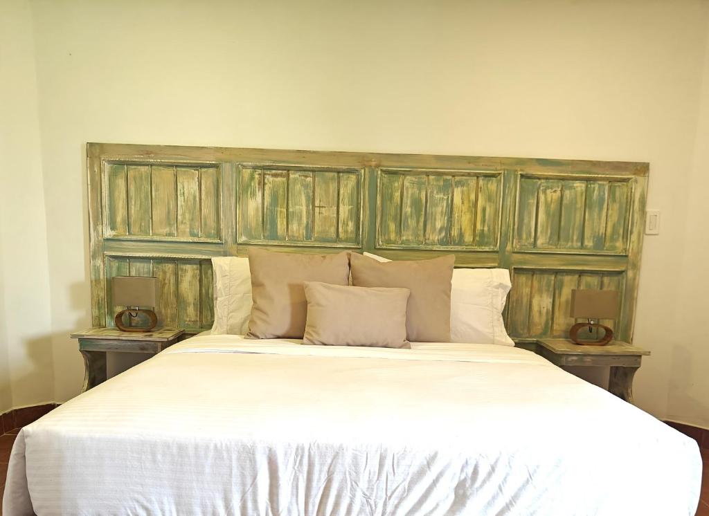 Zenith Bed & Breakfast - 2