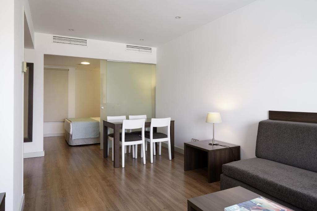 Alua Golf Trinidad — Hotel rooms in Roquetas de Mar, Andalusia