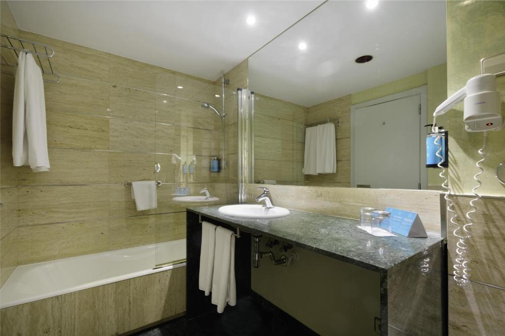 Alua Golf Trinidad — Hotel rooms in Roquetas de Mar, Andalusia
