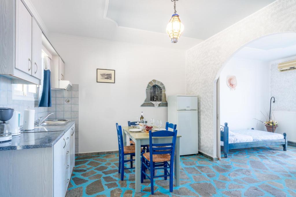 Kitchen, Sirines in Kefalonia