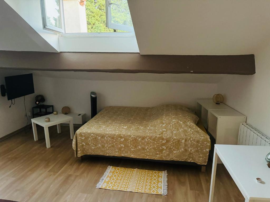 500m away from Main train & tramway Station, Central location, very quiet - 4
