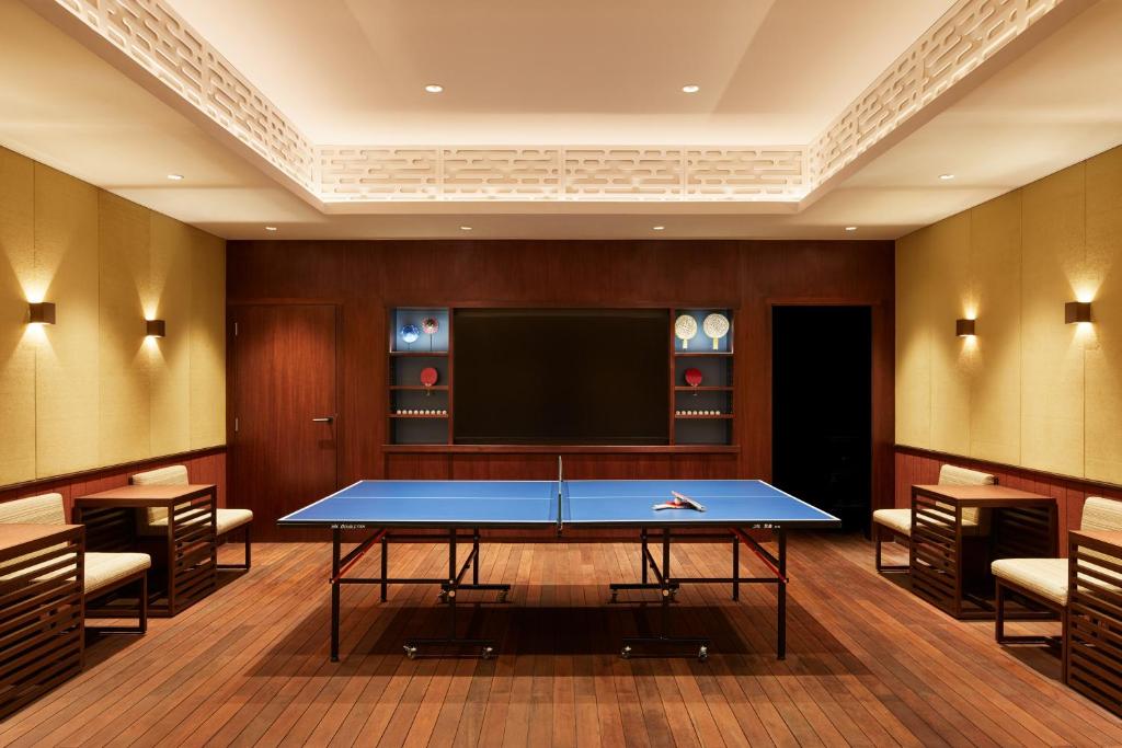 Shared lounge/TV area