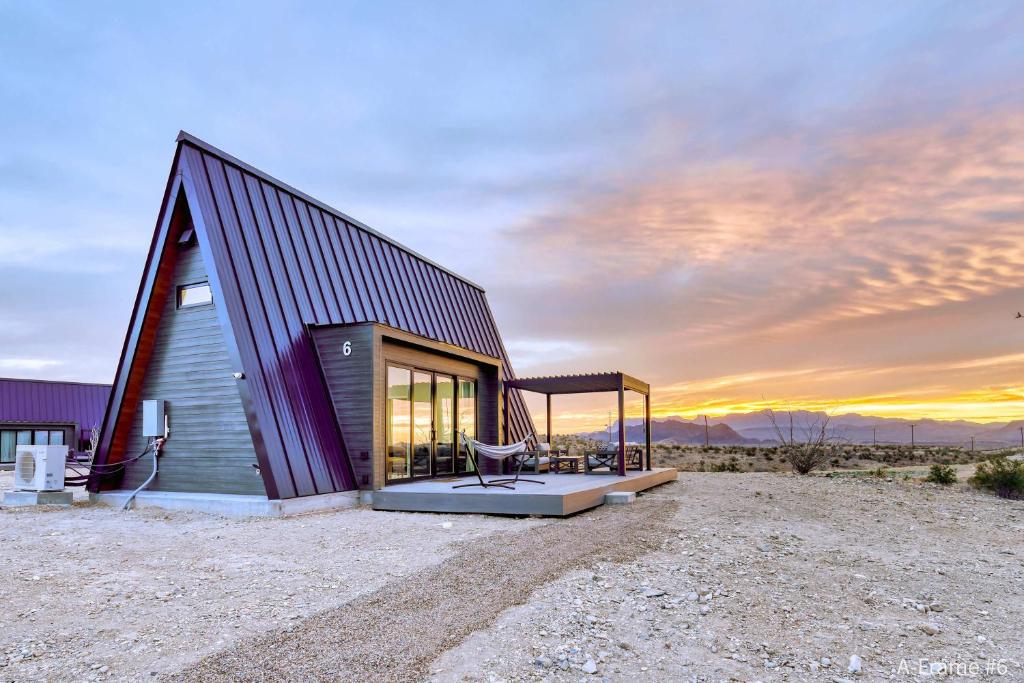 Stardust Big Bend Luxury A-Frame #6 with a great view, Terlingua