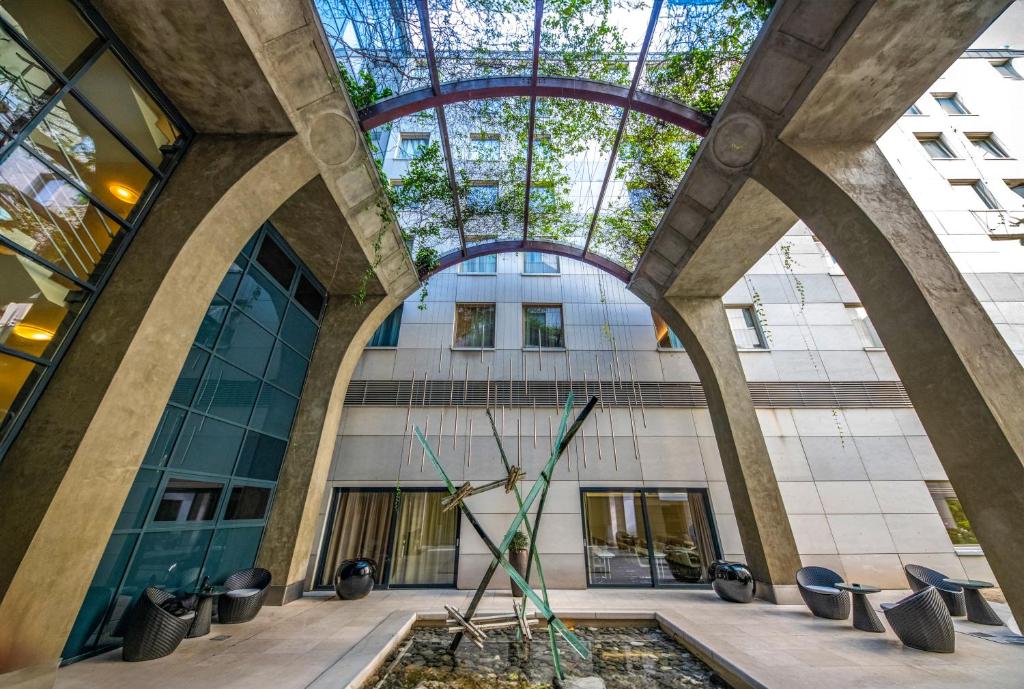 Garden, Continental Hotel in Budapest