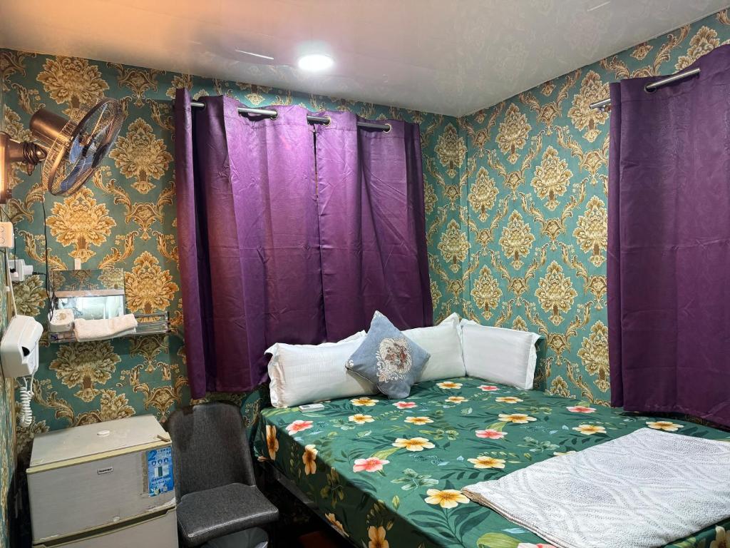 Reliance Block C 12f, Hong Kong