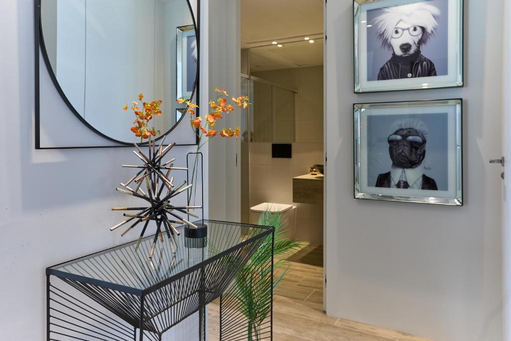 Stylish Penthouse with Jacuzzi - by Welcomely - 5