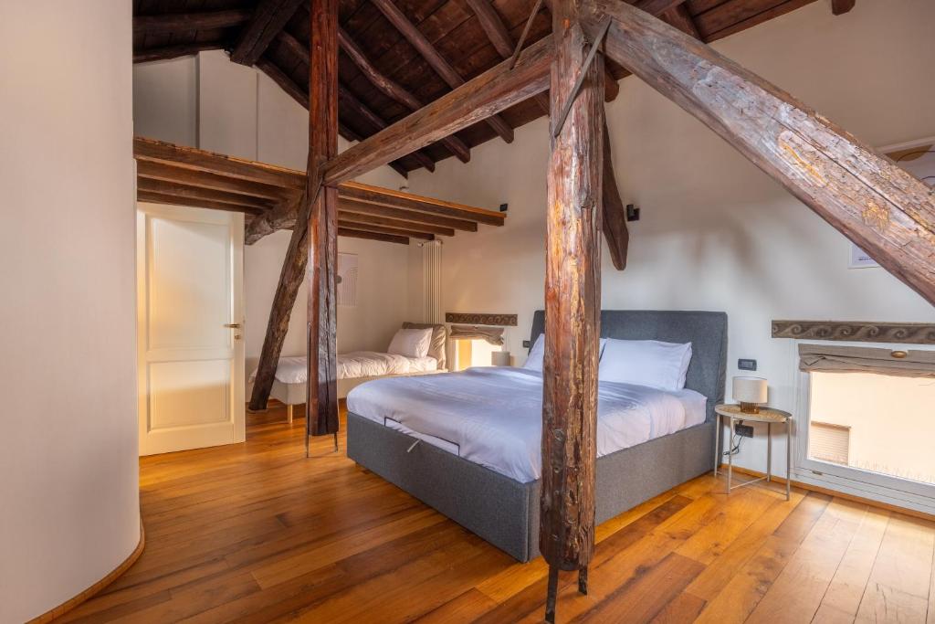 Dimora De' Poeti - Historic 250sqm Luxury Residence in Bologna - 3