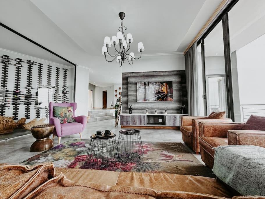 Coastal Elegance, Mossel Bay