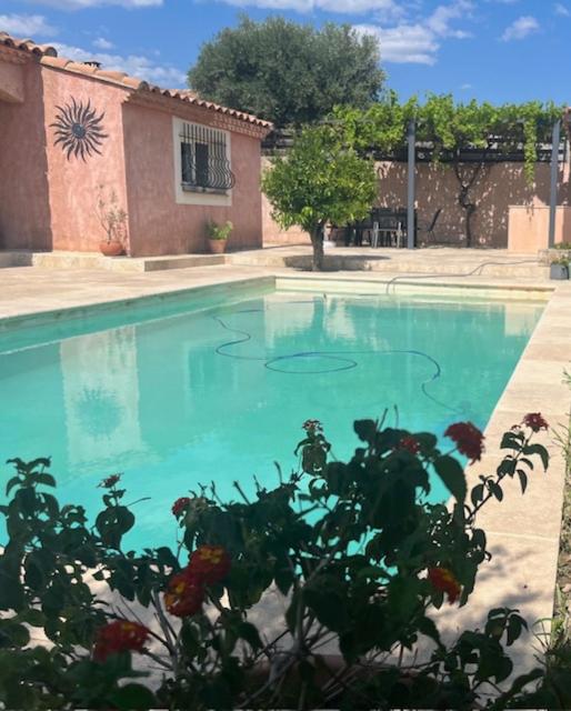 Les Oliviers, Beaucaire