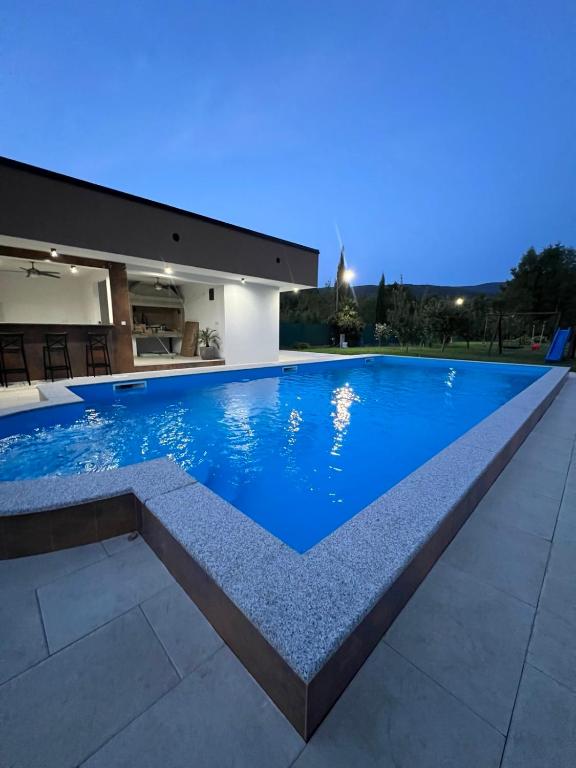 Amal Grand Villa - 3