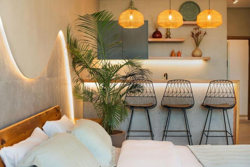 Titans Guesthouse Studio A, Batroûn