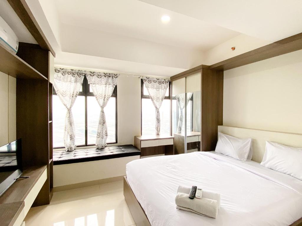 Comfy and Modern Studio at Pollux Chadstone Apartment By Travelio, Cikarang