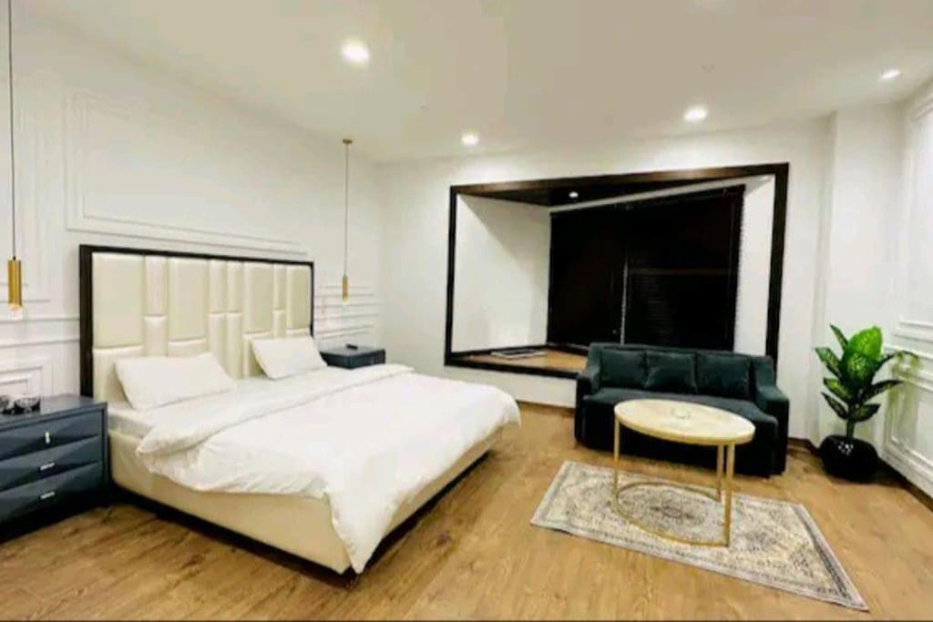Studio Apartment in DHA - Lahore - Penta Square, Lahore