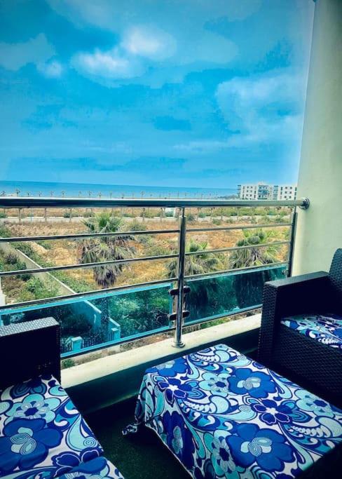 Luxueux Appartement ensoleillé vue sur mer, Pont Blondin