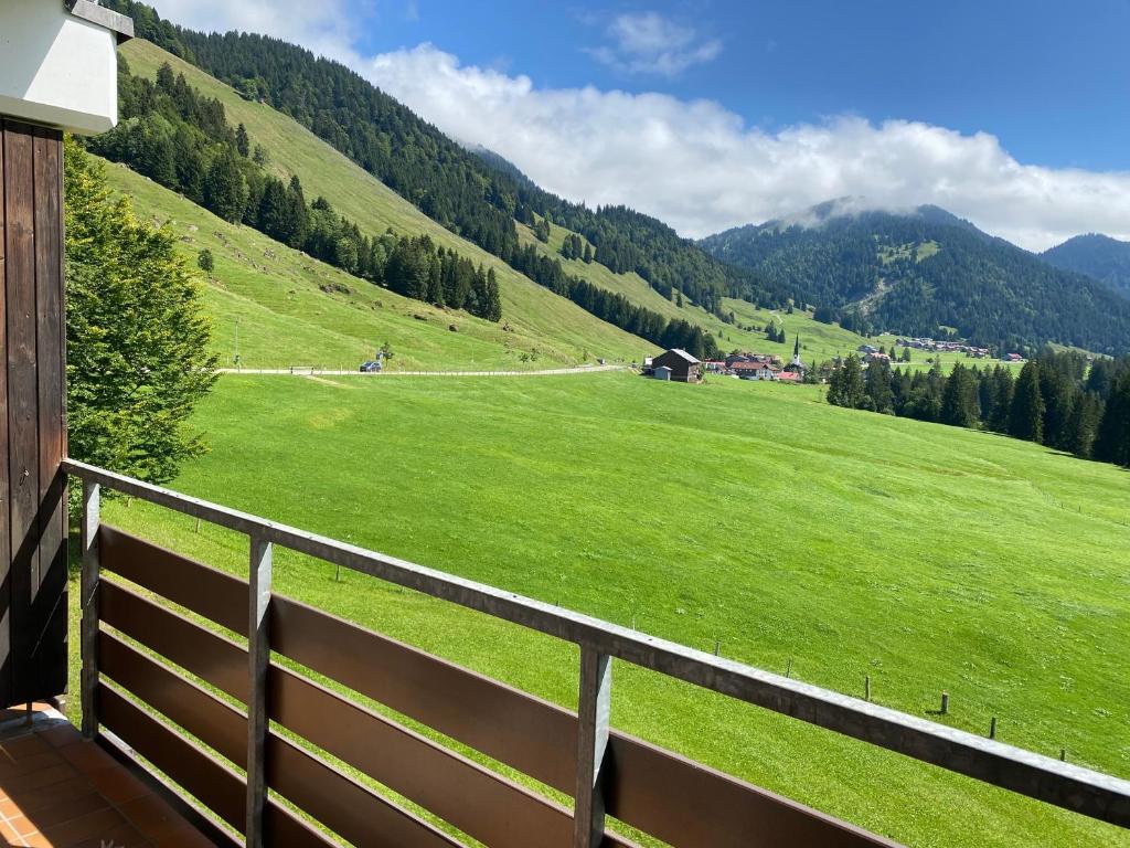 Ariana, Balderschwang